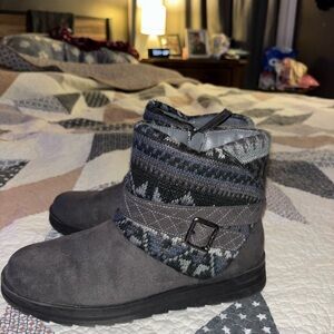 Muk Luka Gray and Black Winter Boots